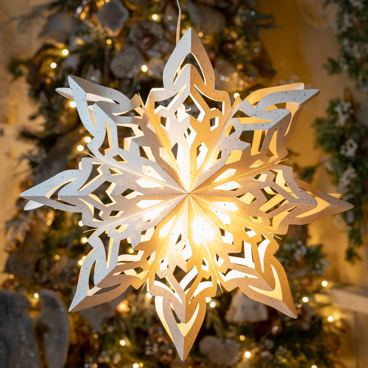 Pattie's Place: Giant Paper Snowflakes