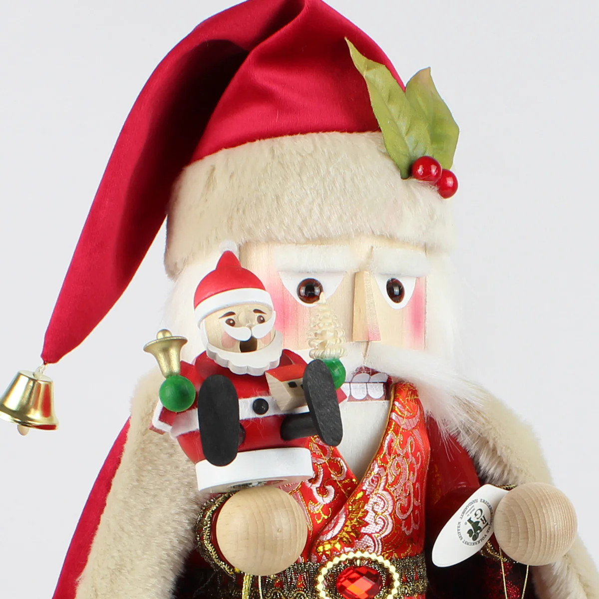 Santa Comes Around German Nutcracker - Part 1 - Thumbnail 3