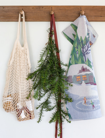 VINTERLIV KITCHEN TOWEL 16X24" - A0524