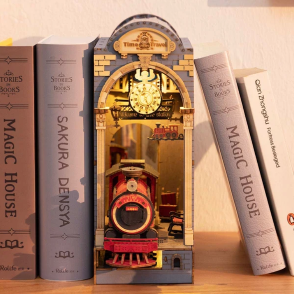 TIME TRAVEL - DIY LIT BOOK NOOK KIT - TGB04