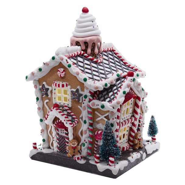 GINGER HOUSE WITH CHIMNEY