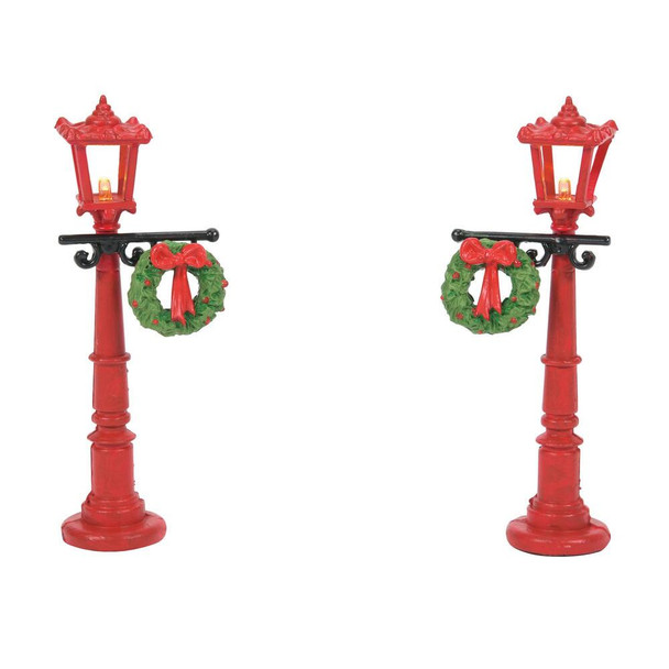 VILLAGE - RED WITH GREENS STREET LIGHTS SET OF 2 - 6007682