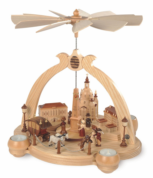 OLD DRESDEN NATURAL PYRAMID - M10379