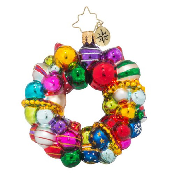 If you're a fan of old-fashioned Christmas ornaments, this wreath will be a great addition to your tree! ItÃƒÆ’Ã†â€™Ãƒâ€ Ã¢â‚¬â„¢ÃƒÆ’Ã¢â‚¬Å¡Ãƒâ€šÃ‚Â¢ÃƒÆ’Ã†â€™Ãƒâ€šÃ‚Â¢ÃƒÆ’Ã‚Â¢ÃƒÂ¢Ã¢â‚¬Å¡Ã‚Â¬Ãƒâ€¦Ã‚Â¡ÃƒÆ’Ã¢â‚¬Å¡Ãƒâ€šÃ‚Â¬ÃƒÆ’Ã†â€™Ãƒâ€šÃ‚Â¢ÃƒÆ’Ã‚Â¢ÃƒÂ¢Ã¢â‚¬Å¡Ã‚Â¬Ãƒâ€¦Ã‚Â¾ÃƒÆ’Ã¢â‚¬Å¡Ãƒâ€šÃ‚Â¢s got dozens of your favorite rounds and reflectors.
