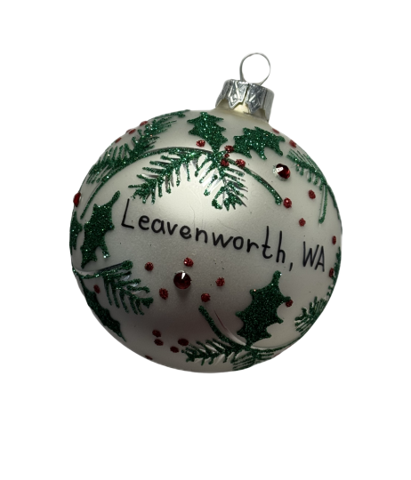 HANDCRAFTED IN UKRAINE - LEAVENWORTH SILVER HOLLY BLOWN GLASS ORNAMENT - K80-2236