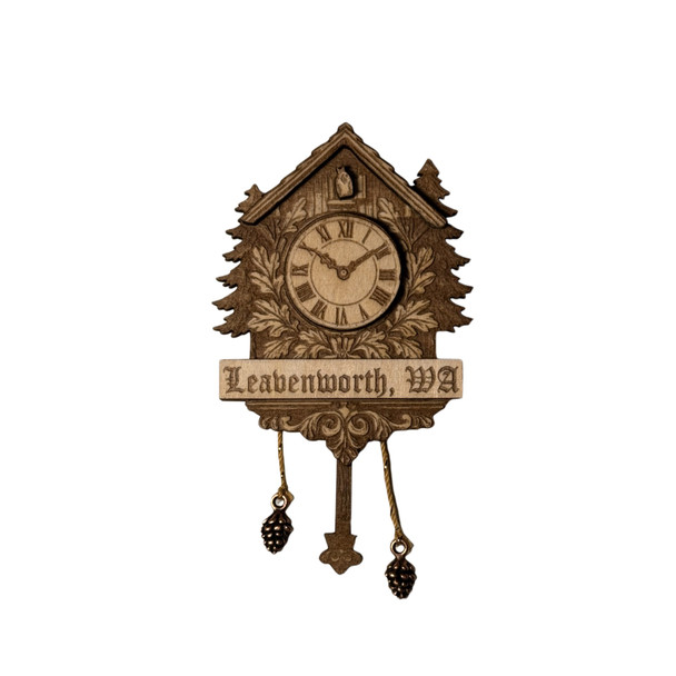 WOODEN LEAVENWORTH CUCKOO MAGNET - CA083