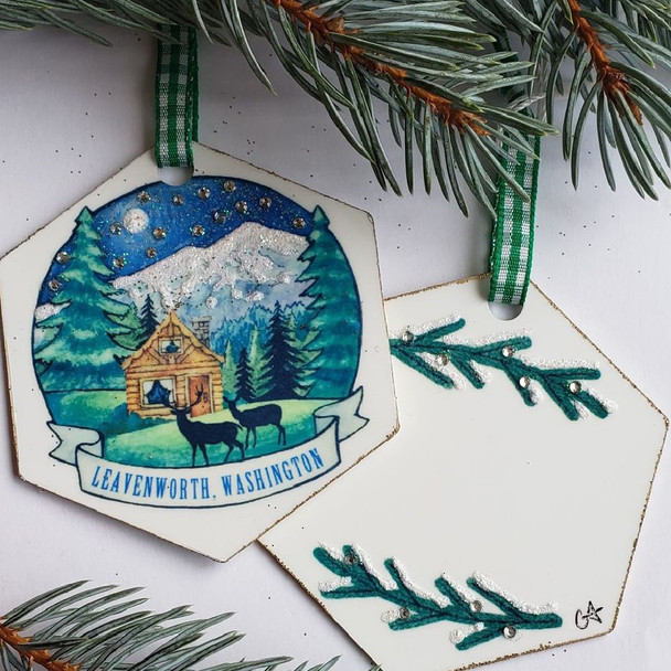 DEER AND CABIN ORNAMENT - CA041