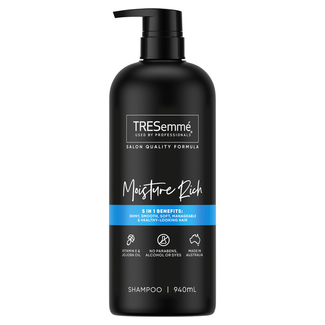 Tresemme  Shampoo for dry and damaged hair Moisture Rich with vitamin E and jojoba oil 940 mL Tresemme  Shampoo for dry and damaged hair Moisture Rich with vitamin E and jojoba oil 940 mL