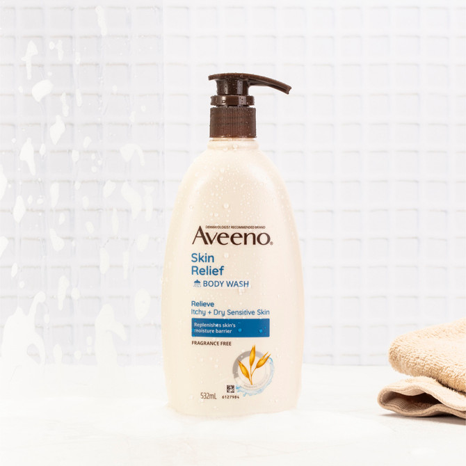 Aveeno Skin Relief Body Wash for Sensitive Skin, Fragrance Free Soap-Free Gentle Cleanser with Triple Oat Complex, Relieves Itchy Dry Skin, 532mL