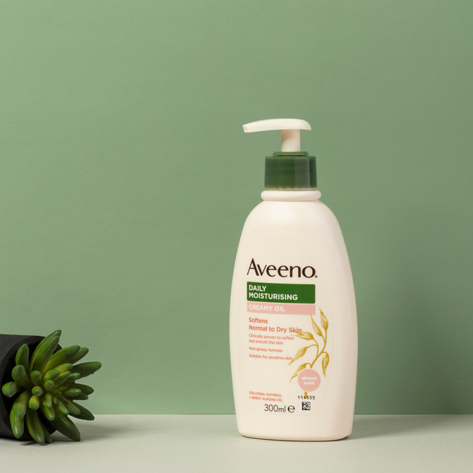 Aveeno Daily Moisturising Creamy Oil Almond Scented Body Lotion Non-Greasy 24-Hour Hydration Normal Dry Sensitive Skin 300mL