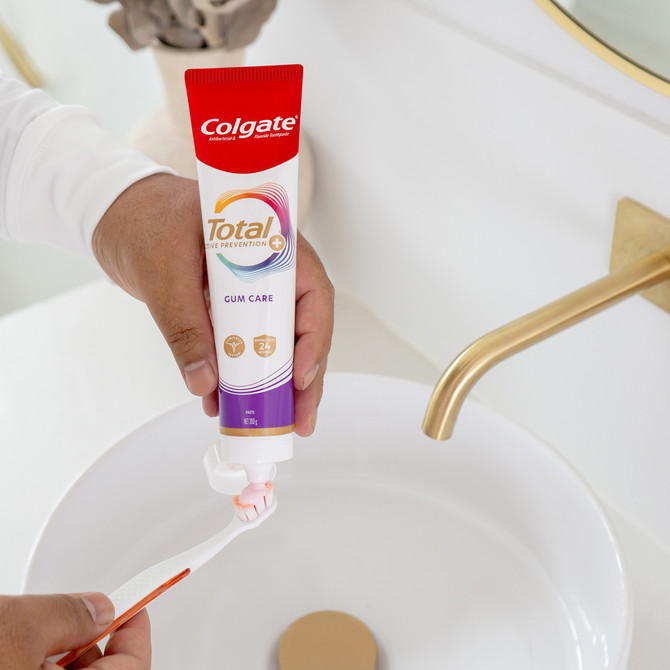 Colgate Total Active Prevention Toothpaste Gum Care 200g