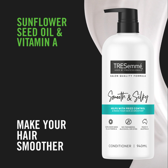Tresemme  Conditioner for dry, frizz-prone hair Smooth & Silky with sunflower seed oil and vitamin A 940 mL