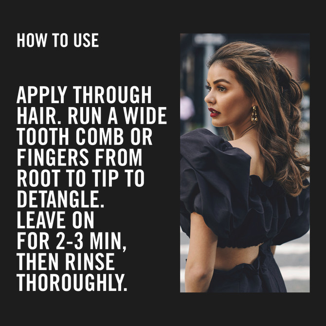 TRESemmé Conditioner for dry and damaged hair Moisture Rich with vitamin E and jojoba oil 940 mL