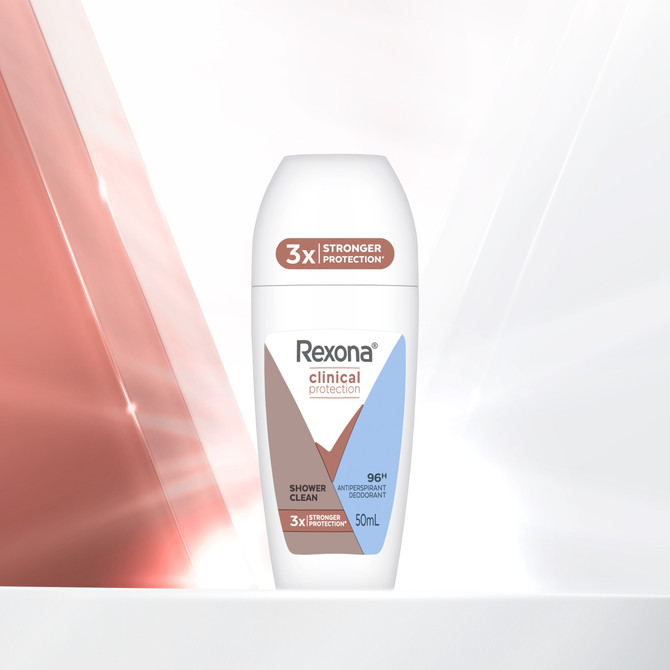 Rexona Women Clinical Protection Antiperspirant roll on deodorant Shower Clean 96 hours of protection 50 mL