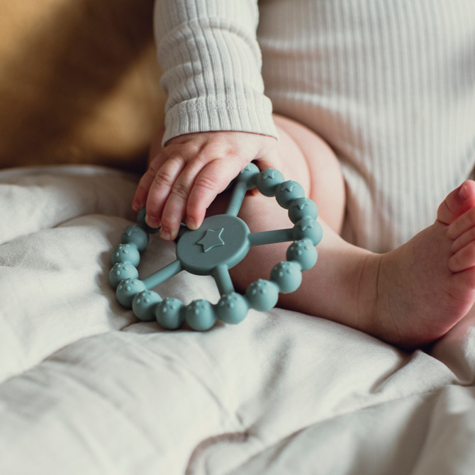 Softeechew Teething Toy, 3 months +, soothes gums and aids sensory development, BPA free