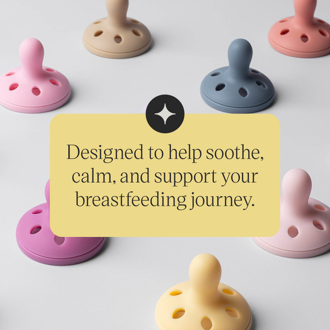 Tommee Tippee Breast-like Soother, Lightweight, One-piece Silicone Design, Symmetrical Teat, 0-6m, 2 Pack