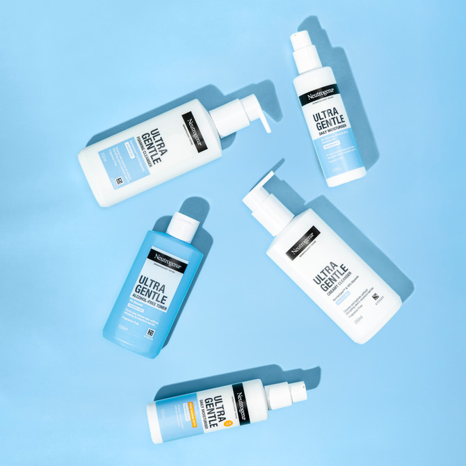 Neutrogena Ultra Gentle Foaming Face Cleanser 200mL