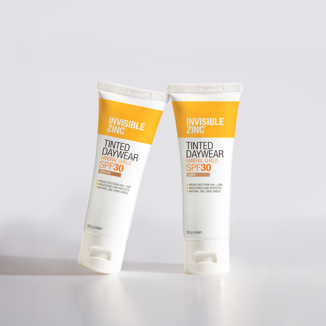 Invisible Zinc Tinted Daywear Mineral Shield SPF 30 Light 50g