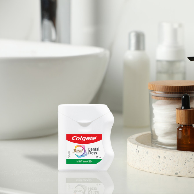 Colgate Total Mint Waxed Dental Floss, 25m, Protects Gums & Helps Prevent Tooth Decay
