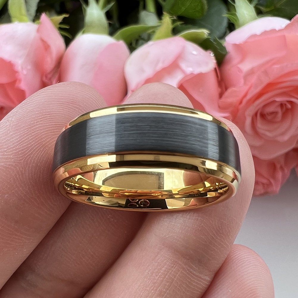 Black Tungsten Carbide Gold Plated Men's 8mm Wedding Band Ring | Size Q
