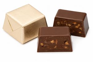 PRALINE BROKEN NUTS - Milk / Per 4 oz (Approx. 5 pcs.)
