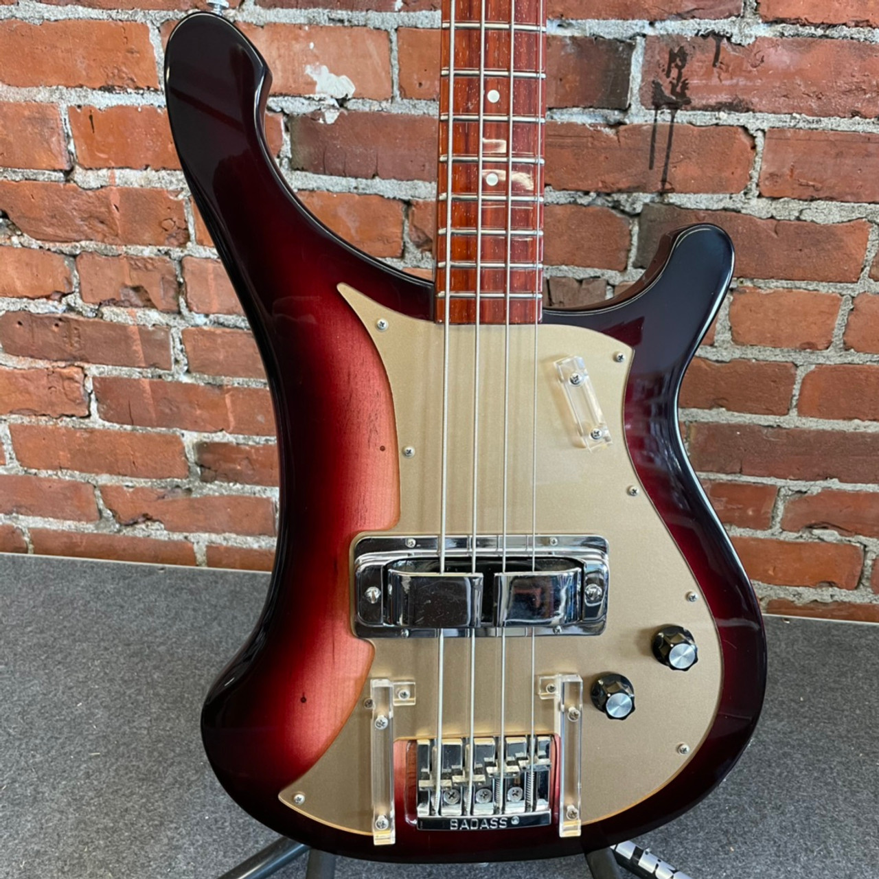 rickenbacker bass custom