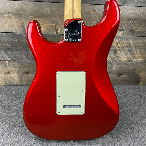 Used Fender Deluxe Stratocaster HSS Pau Ferro Fingerboard Candy Apple Red MX21129679