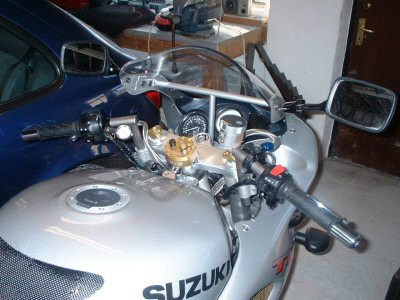 Suzuki TL1000S V-K1 (1997-2001) Wezmoto Race Setup Vorne