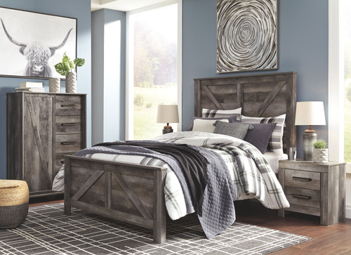 Wynnlow Gray 5 Pc. Queen Crossbuck Panel Bed, 2 Nightstands