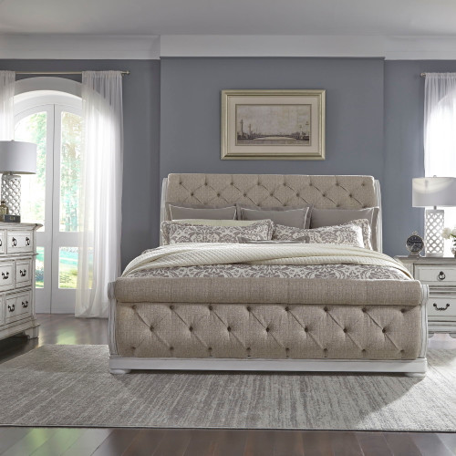 Abbey Park - 4 Piece Bedroom Set (California King Sleigh Bed, Dresser & Mirror, Nightstand) - White (520-BR-CSLDMN)