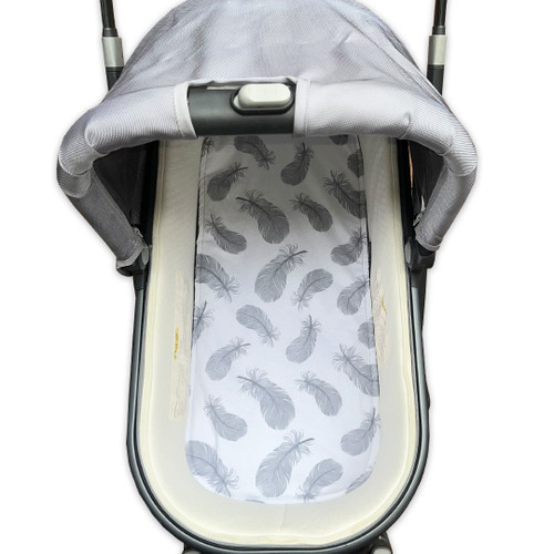 Grey Feathers on White Cotton Waterproof Universal Bassinet Liner Grey Feathers on White Cotton Waterproof Universal Bassinet Liner