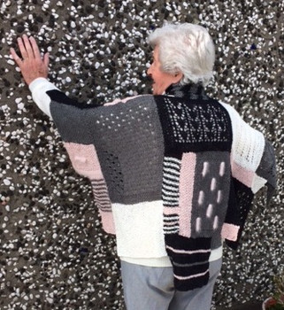 Black/Pale Pink/ Grey/Cream
Back 
