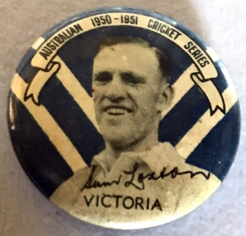 ARGUS SAM LOXTON Victoria Australian 1950-1951 Cricket Series Tim Badge