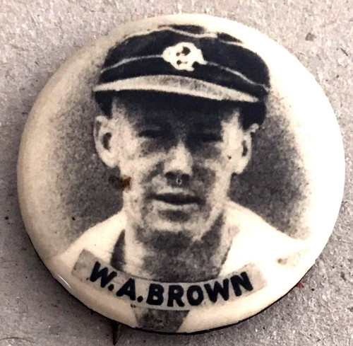 1940s Vintage W A BROWN Australian Cricketers Tin Badge