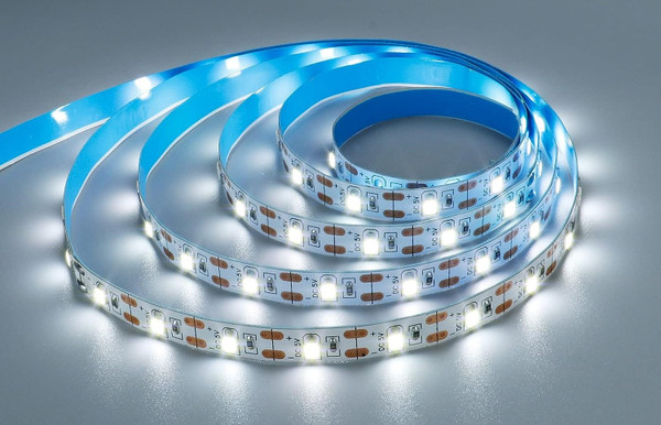 5M COOL WHITE LED strip 2835 60LEDs/meter 5V-POWERED