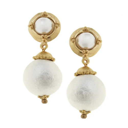 Gold Circle Pearl Earrings