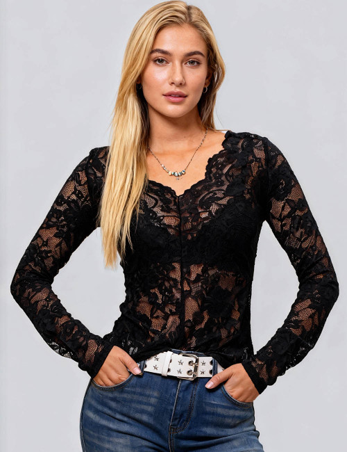 Jen Vneck Lace Top
