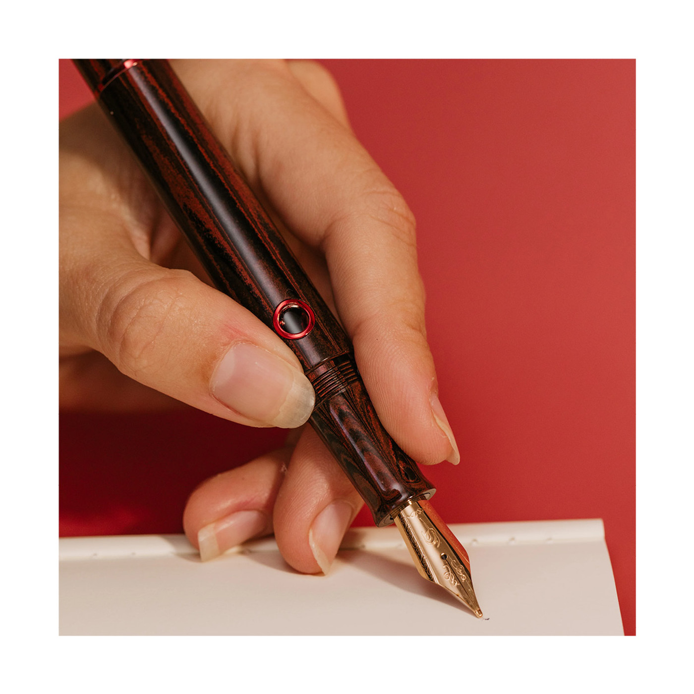 Nahvalur Nautilus fountain pen - Ruby Koi (limited edition)