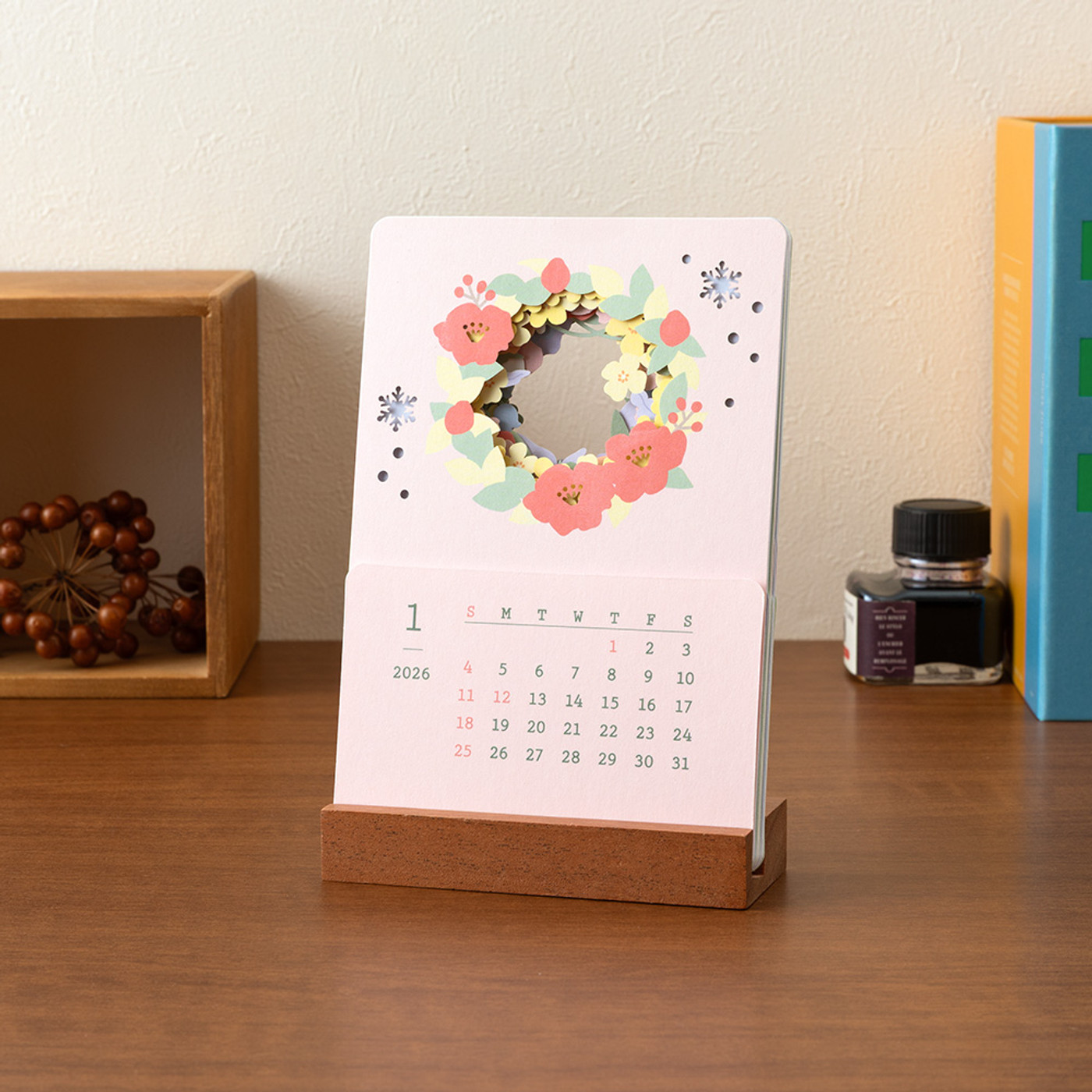 Midori floral desk calendar 2026