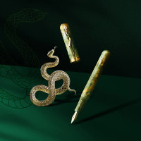 Nahvalur Nautilus fountain pen - 2025 Year of the Snake