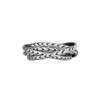 Five Interlocking Rings with Woven Texture