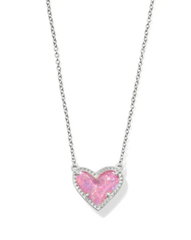 Ari Heart Pendant Necklace - Silver Ari Heart Pendant Necklace - Silver