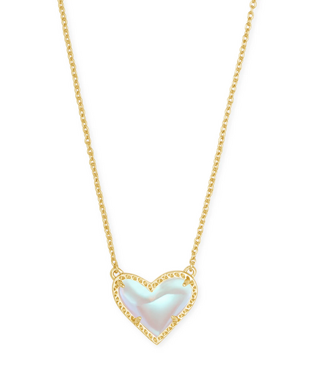 Ari Heart Short Pendant Necklace - Gold Ari Heart Short Pendant Necklace - Gold