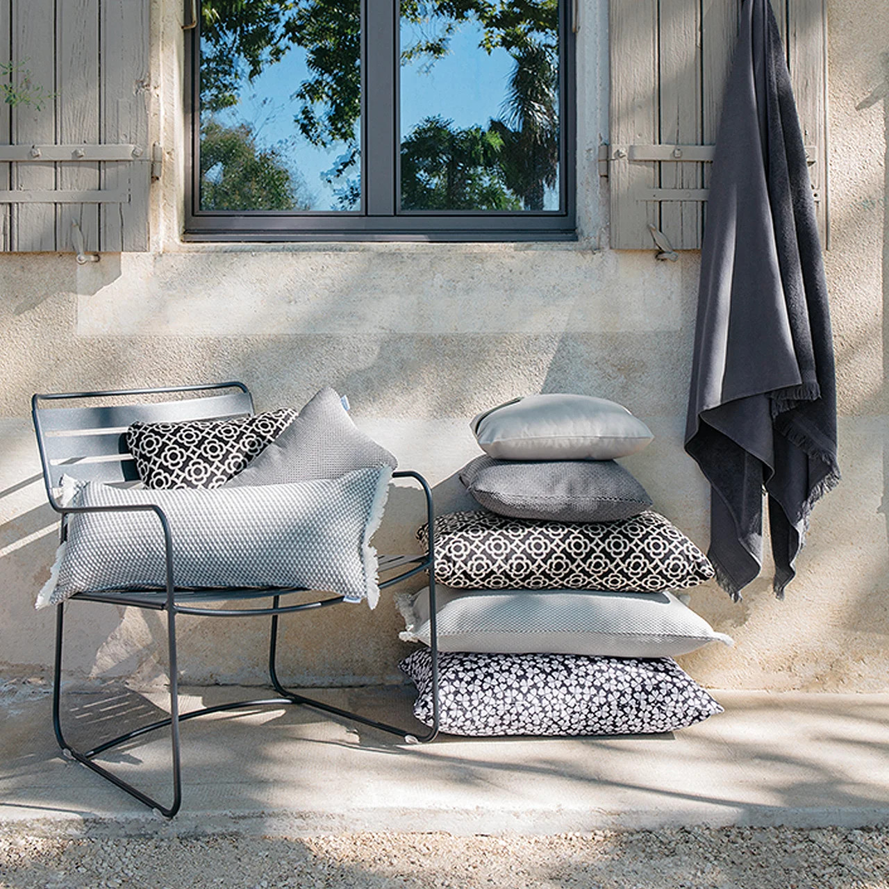 Surprising Low Armchair Garden Terrace