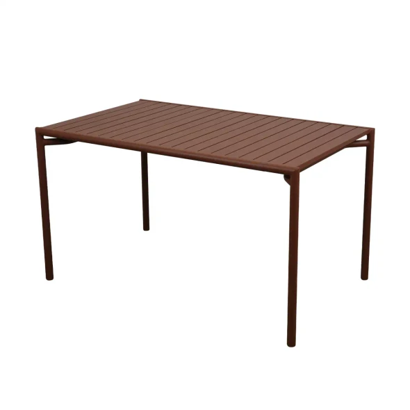 Desert Red - Bliss rectangle dining table by Cane-line.