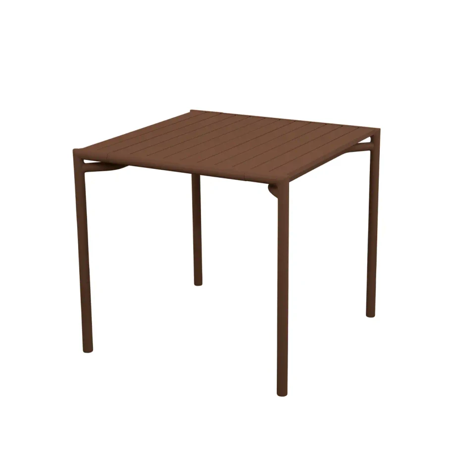 Desert Red - Bliss square dining table by Cane-line.