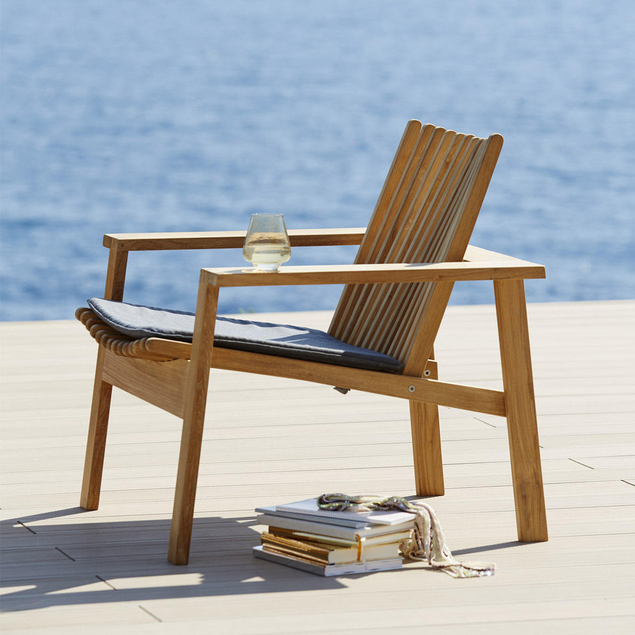 Cane-line Amaze lounge chair in teak