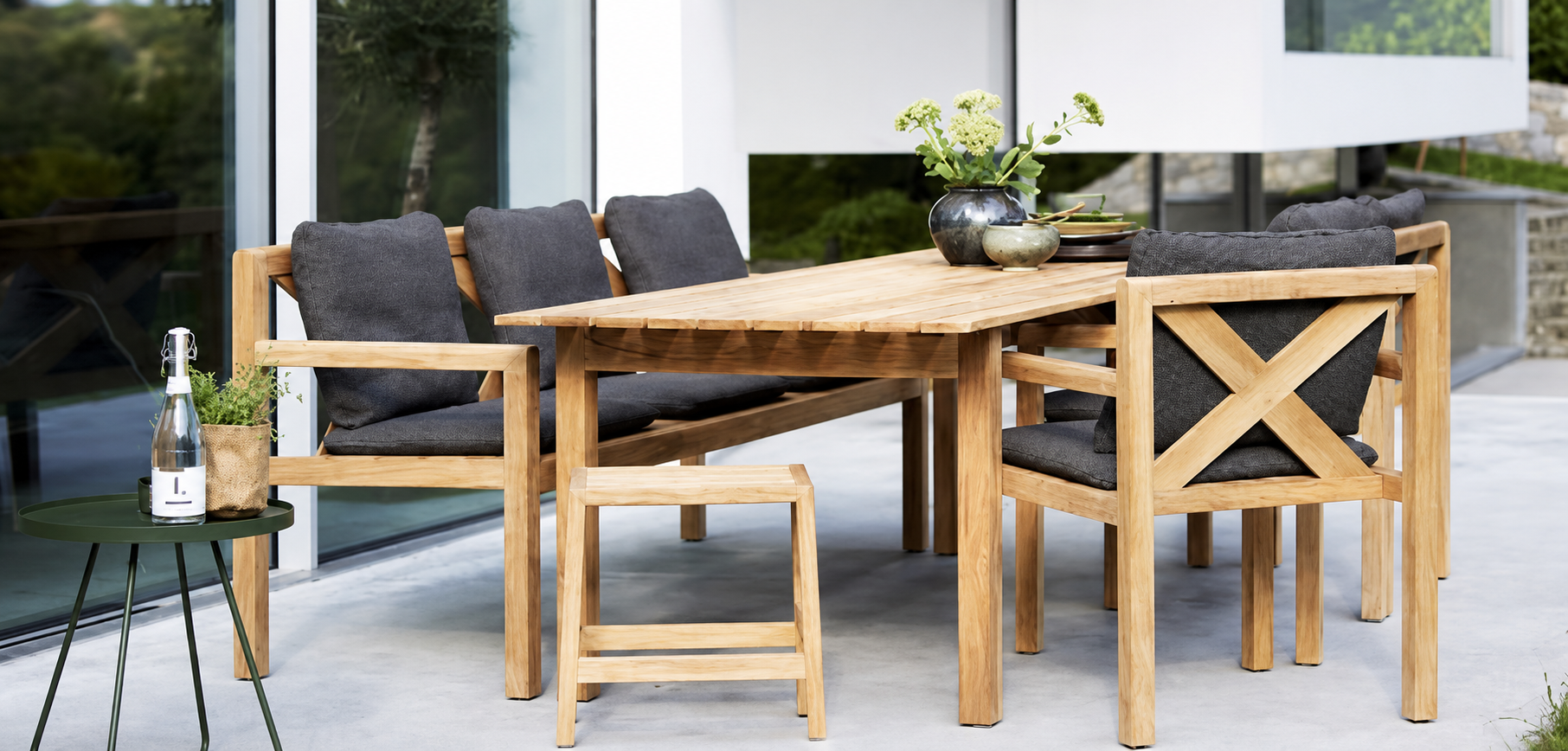 Modern teak patio dining furniture