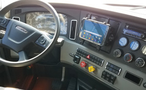 Freightliner Cascadia Mount 2018 / Plate Only | 7160-1124-01 | 7160-1124-01