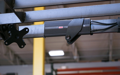 Forklift Power Supply Clamp | 7160-1333 | 7160-1333